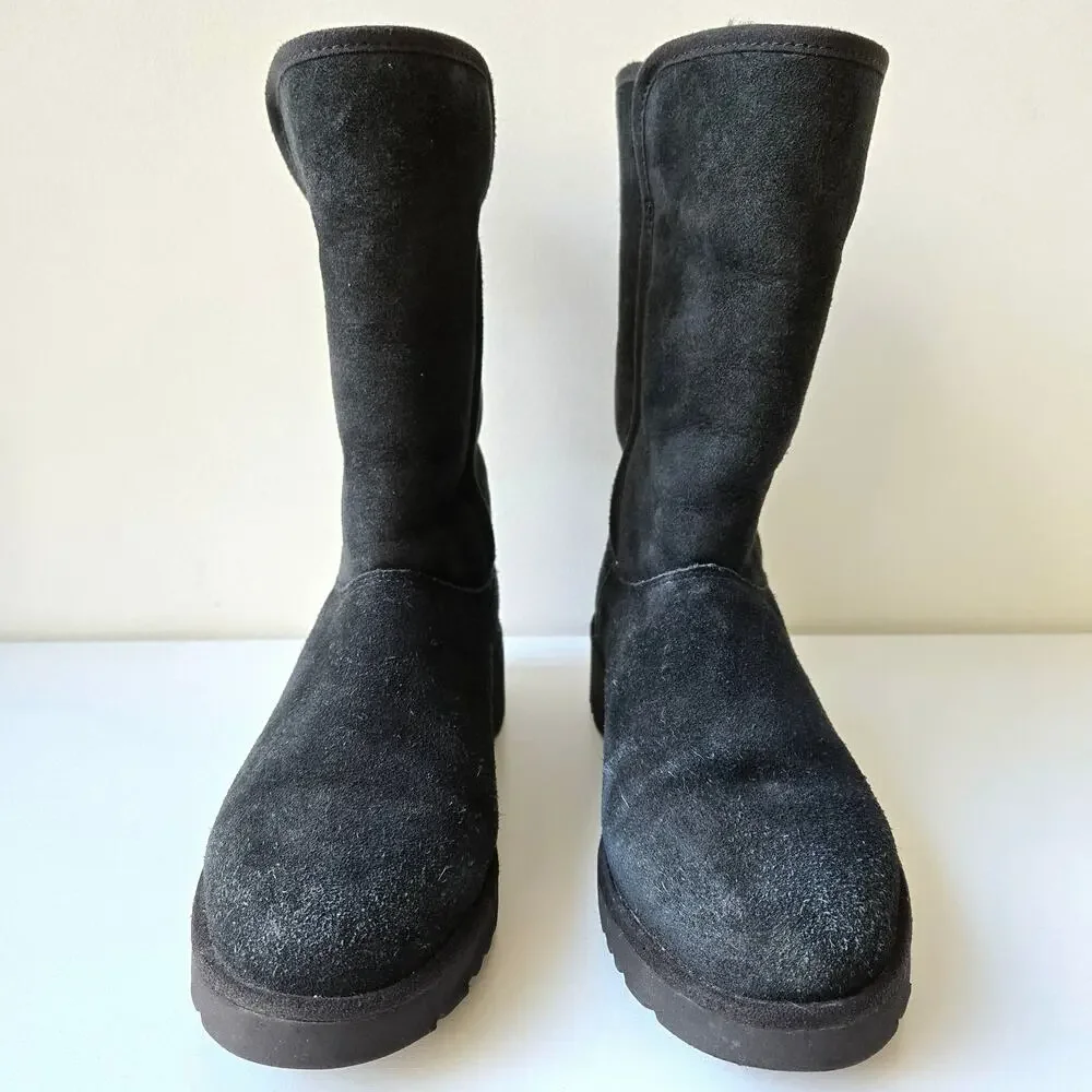 UGG Amie Women's Classic Slim Black Sheepskin Wedge Boots Casual Size US 5 EU 36